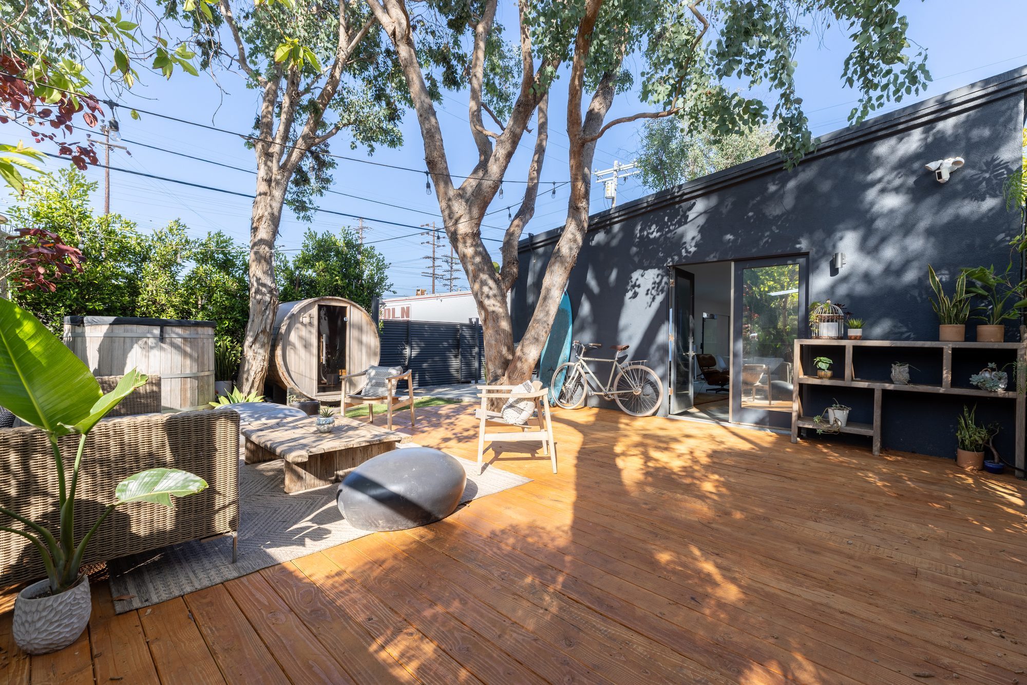 Courtyard greenery